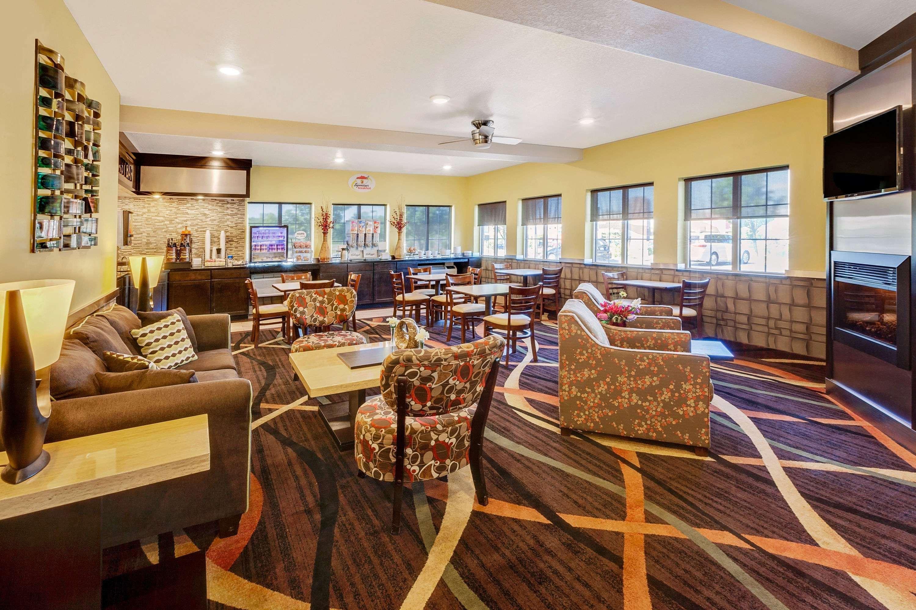 Super 8 By Wyndham Akron S/Green/Uniontown Oh Екстериор снимка