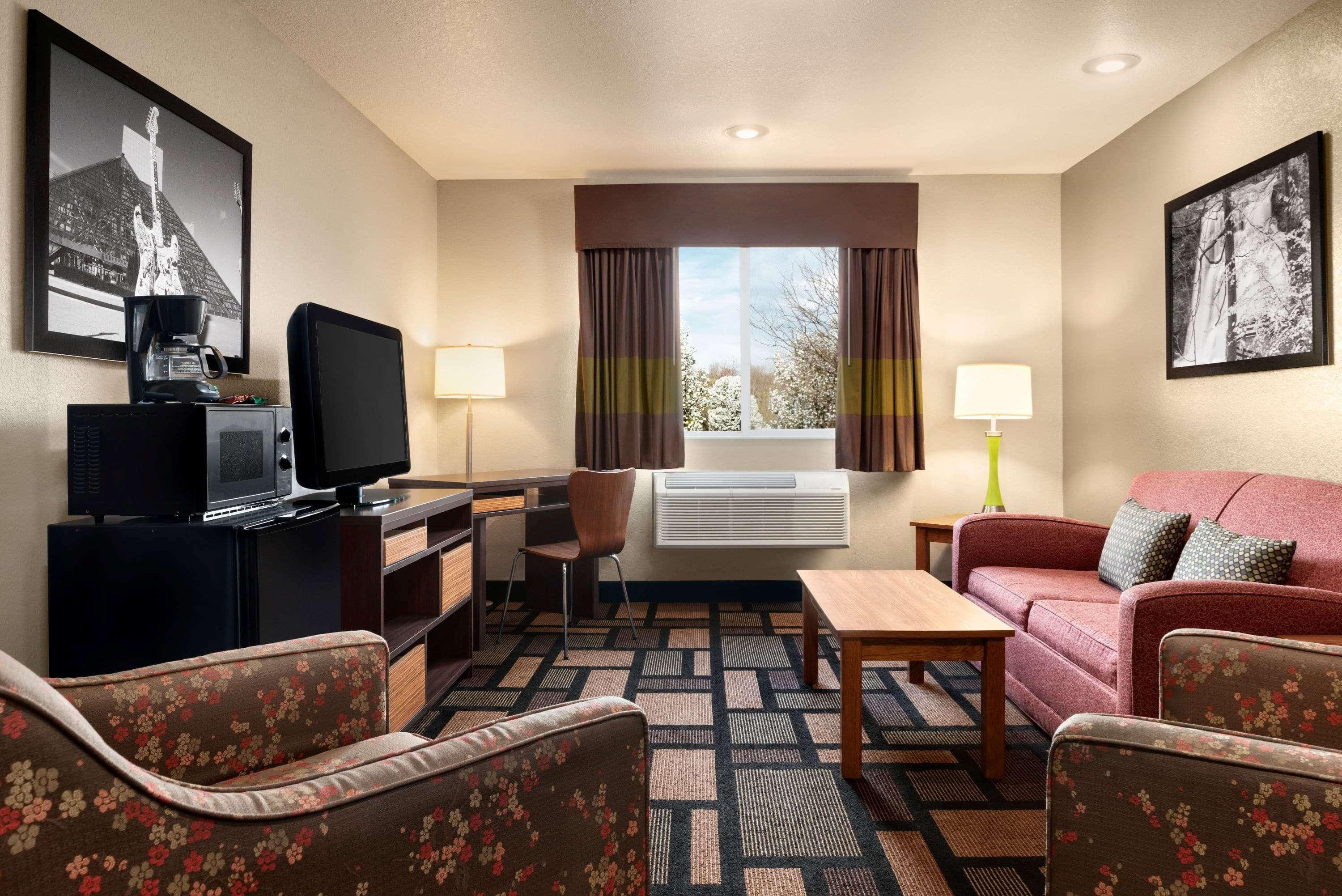 Super 8 By Wyndham Akron S/Green/Uniontown Oh Екстериор снимка